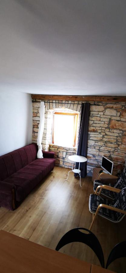 Eti And Mia Holiday Apartments Muntic Bagian luar foto
