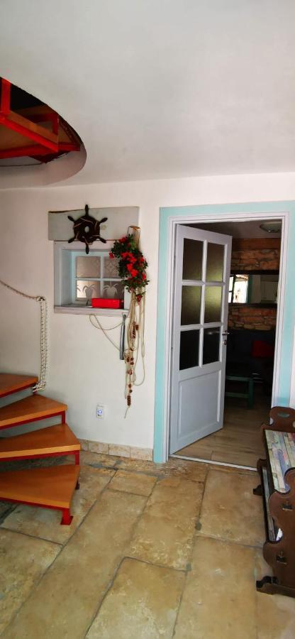 Eti And Mia Holiday Apartments Muntic Bagian luar foto