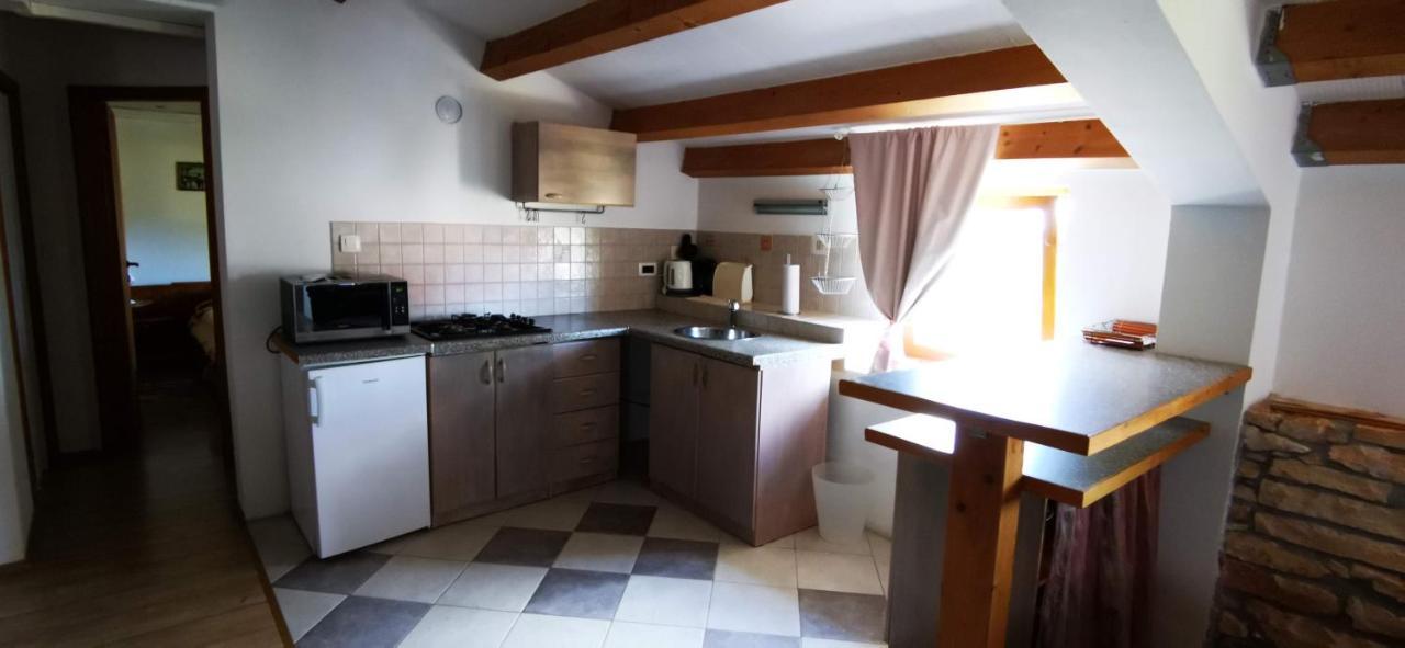 Eti And Mia Holiday Apartments Muntic Bagian luar foto