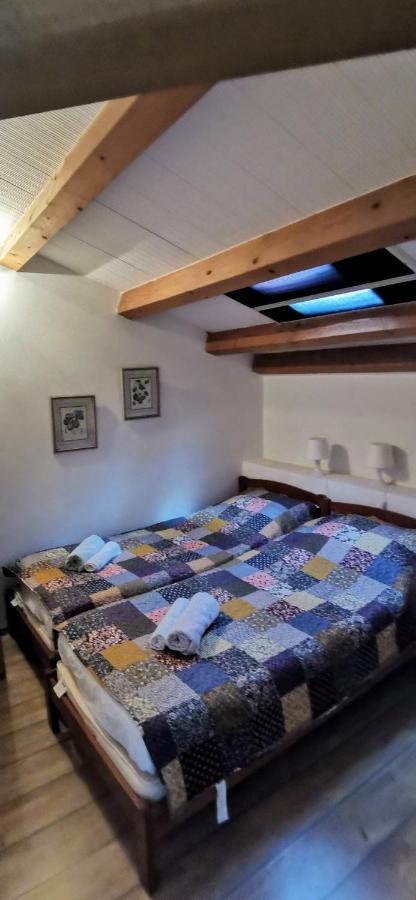 Eti And Mia Holiday Apartments Muntic Bagian luar foto